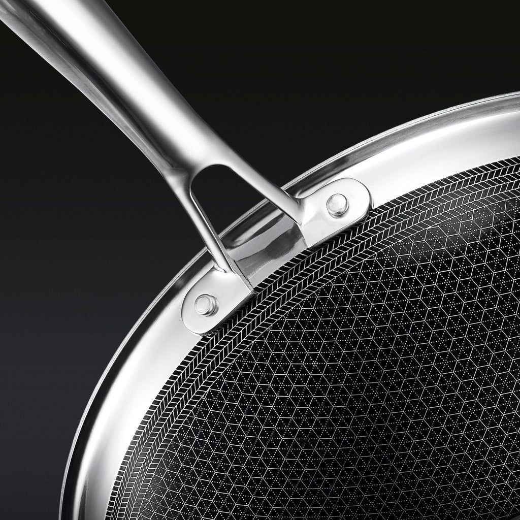 Hybrid Wok with Lid, 12"